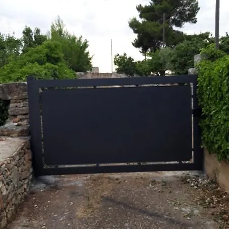 Il Borghetto In Valle D'itria * מרטינה פרנקה